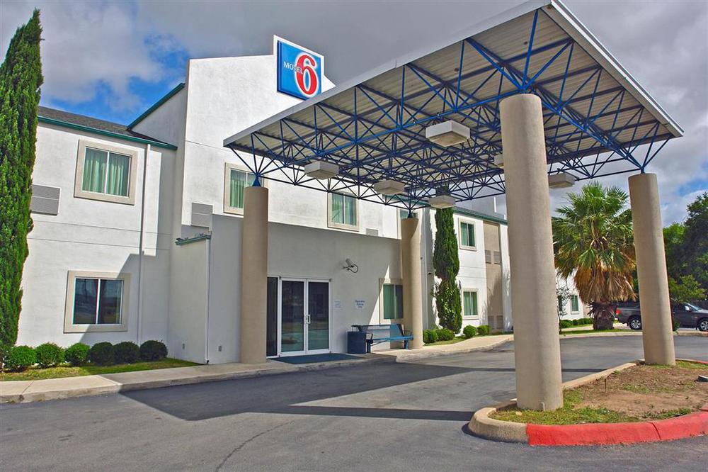 Motel 6 นิวบราวน์เฟลส์ สิ่งอำนวยความสะดวก รูปภาพ